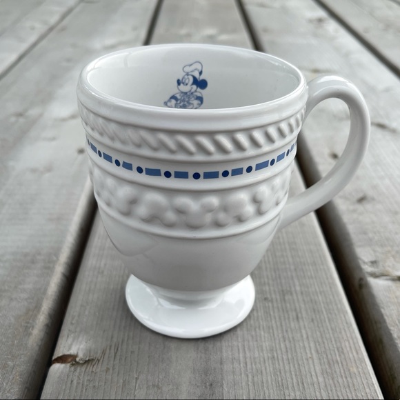 Disney Gourmet Mickey 10 Ounce Coffee Mug - Picture 7 of 10